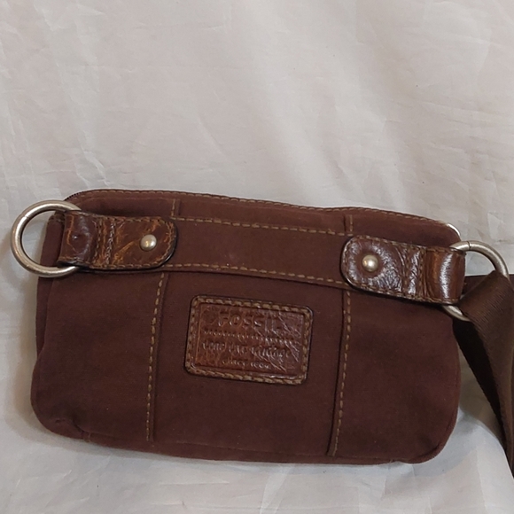FOSSIL VINTAGE BROWN LEATHER BELT BAG/ FUNNY PACK/ BODY BAG - Picture 5 of 9